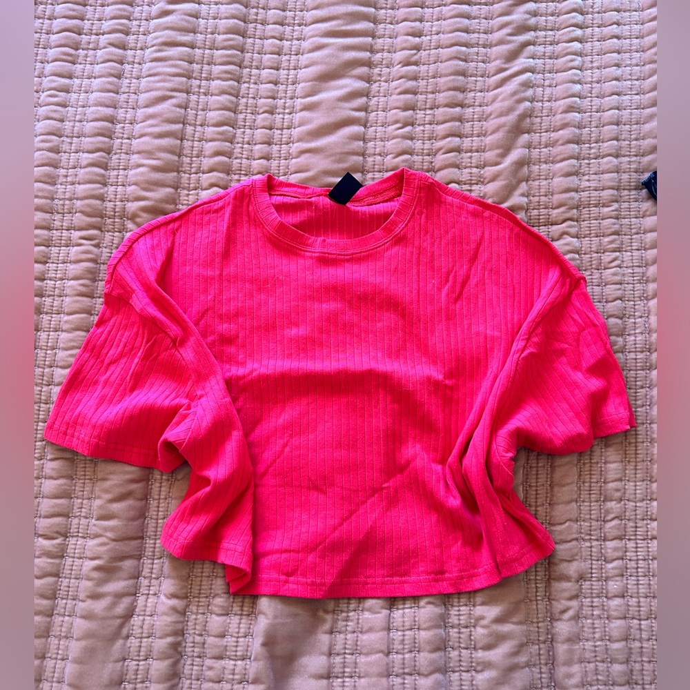 Flowy red size s crop top